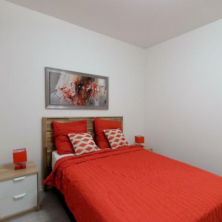 Red-Line Serris Exterior foto