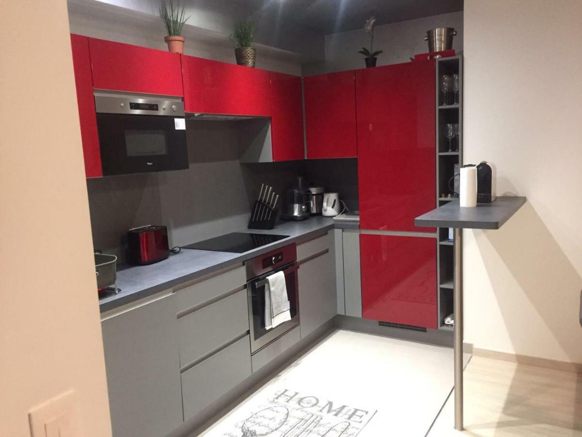 Red-Line Serris Exterior foto