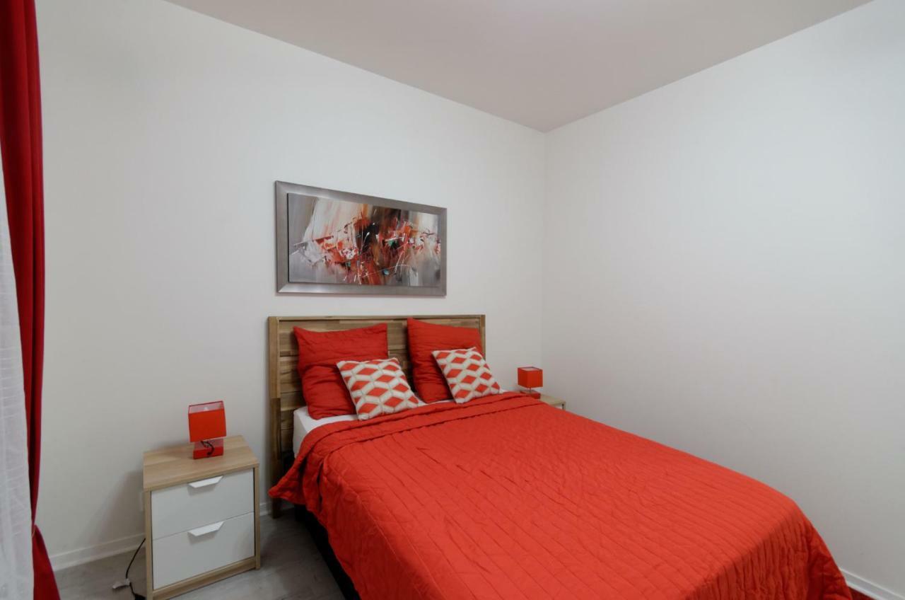Red-Line Serris Exterior foto